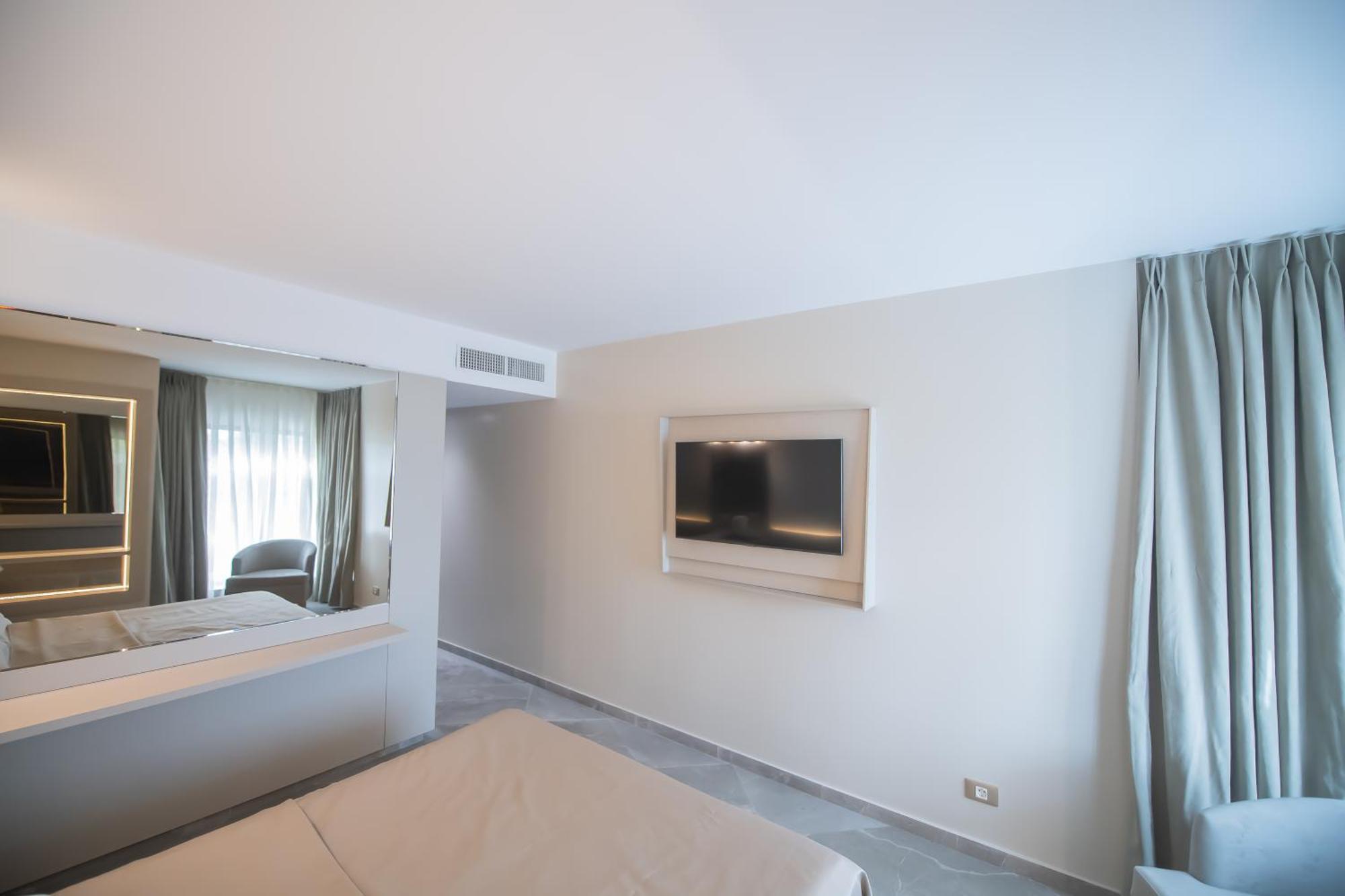 Hotel Atena*** Saturn Buitenkant foto