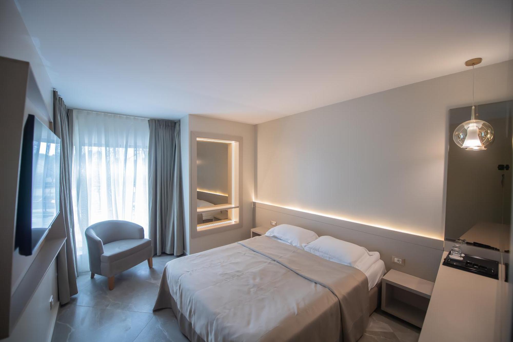 Hotel Atena*** Saturn Buitenkant foto