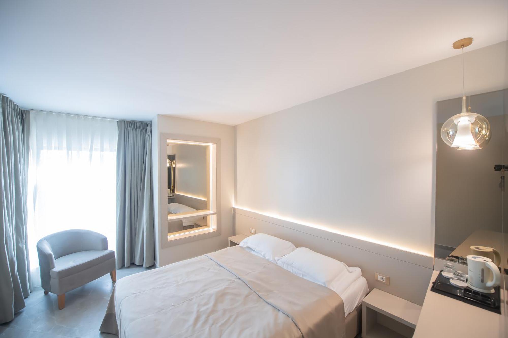 Hotel Atena*** Saturn Buitenkant foto
