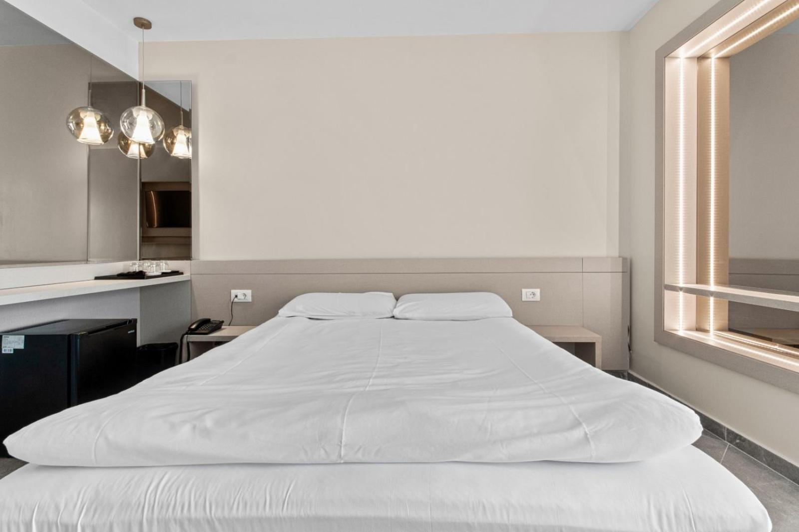 Hotel Atena*** Saturn Buitenkant foto